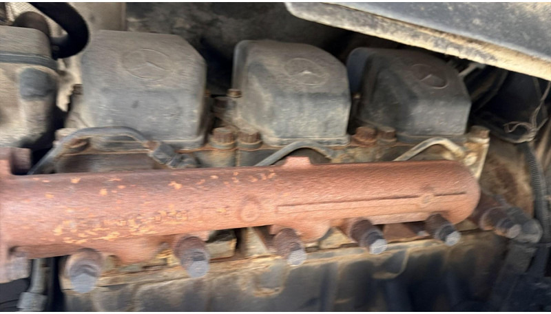 Tipper Mercedes-Benz Actros 3235 (EPS / LAMES / GRAND PONT / STEEL SUSP. / 3 PEDALES / MP1): picture 20 Tipper Mercedes-Benz Actros 3235 (EPS / LAMES / GRAND PONT / STEEL SUSP. / 3 PEDALES / MP1): picture 20