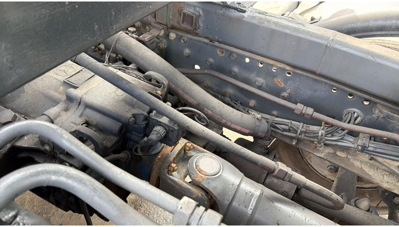 Tipper Mercedes-Benz Actros 3235 (EPS / LAMES / GRAND PONT / STEEL SUSP. / 3 PEDALES / MP1): picture 14 Tipper Mercedes-Benz Actros 3235 (EPS / LAMES / GRAND PONT / STEEL SUSP. / 3 PEDALES / MP1): picture 14