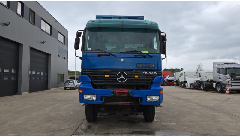 Mercedes-Benz Actros 4143 (EPS / 8X6 / LAMES / GRAND PONT / V6 / 3 PEDALES / MP1) - Tipper: picture 2 Mercedes-Benz Actros 4143 (EPS / 8X6 / LAMES / GRAND PONT / V6 / 3 PEDALES / MP1) - Tipper: picture 2