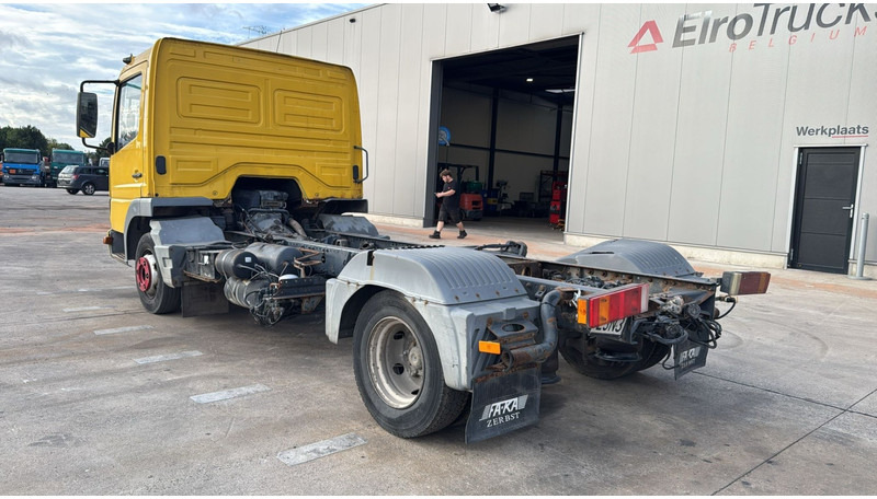 Cab chassis truck Mercedes-Benz Atego 815 (BOITE MANUELLE / MANUAL GEARBOX): picture 6