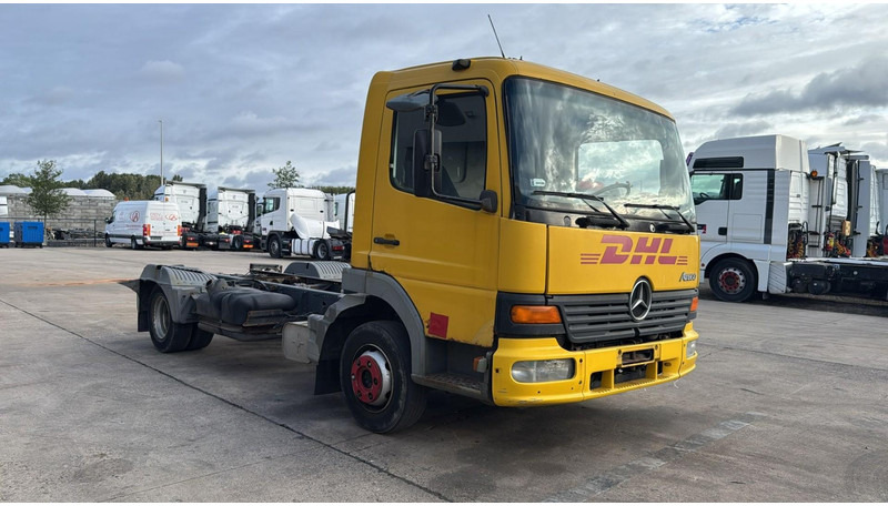 Mercedes-Benz Atego 815 (BOITE MANUELLE / MANUAL GEARBOX) - Cab chassis truck: picture 2 Mercedes-Benz Atego 815 (BOITE MANUELLE / MANUAL GEARBOX) - Cab chassis truck: picture 2