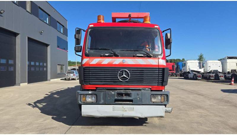 Mercedes-Benz SK 2435 (15.000 L / V8 AVEC 2X TURBO / BOITE MANUELLE / TRES BONNE ETAT / GRAND PONT) - Vacuum truck: picture 2 Mercedes-Benz SK 2435 (15.000 L / V8 AVEC 2X TURBO / BOITE MANUELLE / TRES BONNE ETAT / GRAND PONT) - Vacuum truck: picture 2