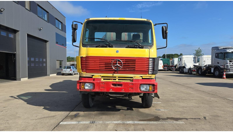 Mercedes-Benz SK 2527 (MALAXEUR / MIXER / POSSIBLE COMME CHASSIS / 6X4 / LAMES / GRAND PONT) - Concrete mixer truck: picture 2 Mercedes-Benz SK 2527 (MALAXEUR / MIXER / POSSIBLE COMME CHASSIS / 6X4 / LAMES / GRAND PONT) - Concrete mixer truck: picture 2