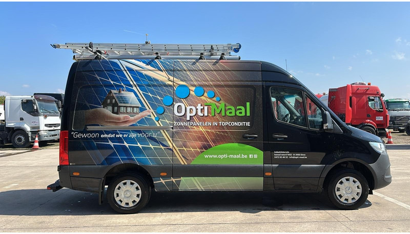 Mercedes-Benz Sprinter 317 (AUTOMAAT / AIRCO / MBUX / L2H2 / TREKHAAK / CAMERA + PARKEERSENSOREN / 3 ZITPLAATSEN) - Panel van: picture 5 Mercedes-Benz Sprinter 317 (AUTOMAAT / AIRCO / MBUX / L2H2 / TREKHAAK / CAMERA + PARKEERSENSOREN / 3 ZITPLAATSEN) - Panel van: picture 5