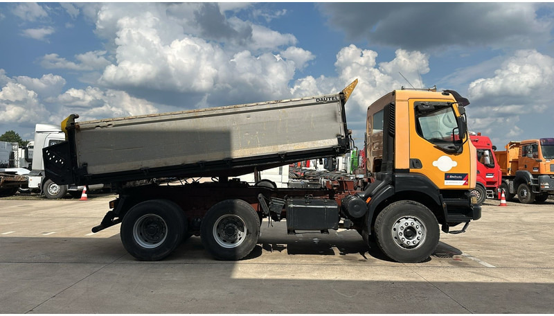 Tipper Renault Kerax 385 (POMPE MANUELLE / MANUAL PUMP / 6X4 / LAMES / GRAND PONT): picture 8