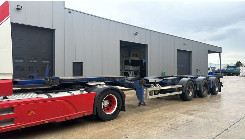 Renders ROC12.27N (20 FEET / 30 FEET / 40 FEET / X-STEARING) - Container transporter/ Swap body semi-trailer: picture 1 Renders ROC12.27N (20 FEET / 30 FEET / 40 FEET / X-STEARING) - Container transporter/ Swap body semi-trailer: picture 1