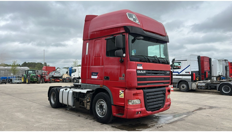 DAF 105 XF 460 (BOITE MANUELLE / MANUAL GEARBOX / TRES PROPRE) - Tractor unit: picture 3 DAF 105 XF 460 (BOITE MANUELLE / MANUAL GEARBOX / TRES PROPRE) - Tractor unit: picture 3