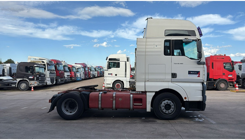 MAN TGA 18.480 (POMPE MANUELLE / MANUAL PUMP / MANUAL GEARBOX / BOITE MANUELLE) - Tractor unit: picture 4 MAN TGA 18.480 (POMPE MANUELLE / MANUAL PUMP / MANUAL GEARBOX / BOITE MANUELLE) - Tractor unit: picture 4