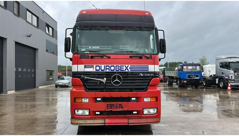 Mercedes-Benz Actros 1840 (EPS / GRAND PONT / V6 / BIG AXLE / 3 PEDALES) - Tractor unit: picture 2 Mercedes-Benz Actros 1840 (EPS / GRAND PONT / V6 / BIG AXLE / 3 PEDALES) - Tractor unit: picture 2