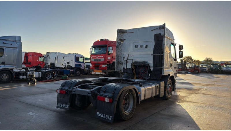 Renault Premium 450 (MANUAL GEARBOX / BOITE MANUELLE) - Tractor unit: picture 4 Renault Premium 450 (MANUAL GEARBOX / BOITE MANUELLE) - Tractor unit: picture 4