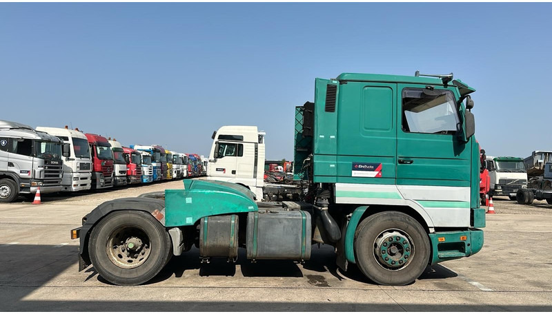 Scania 113-360 (POMPE MANUELLE / MANUAL PUMP / PARFAIT ETAT / PERFECT CONDITION) - Tractor unit: picture 3 Scania 113-360 (POMPE MANUELLE / MANUAL PUMP / PARFAIT ETAT / PERFECT CONDITION) - Tractor unit: picture 3