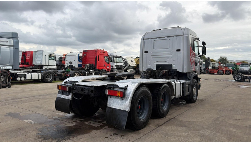 Scania R164-480 (RETARDER / BOITE MANUELLE / MANUAL GEARBOX / STEEL SUSP. / LAMES / V8) - Tractor unit: picture 4 Scania R164-480 (RETARDER / BOITE MANUELLE / MANUAL GEARBOX / STEEL SUSP. / LAMES / V8) - Tractor unit: picture 4