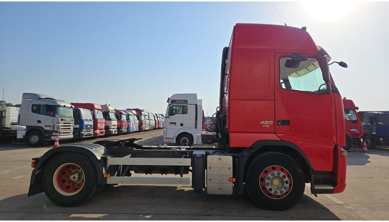 Volvo FH 420 (CLEAN TRUCK / GOOD CONDITION / CHASSIS GOOD) - Tractor unit: picture 4 Volvo FH 420 (CLEAN TRUCK / GOOD CONDITION / CHASSIS GOOD) - Tractor unit: picture 4