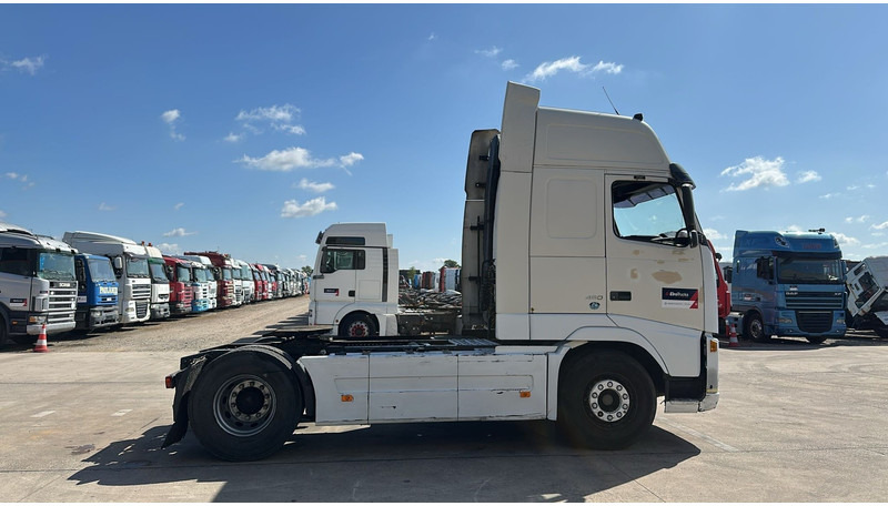 Volvo FH 460 (MANUAL GEARBOX / BOITE MANUELLE) - Tractor unit: picture 4 Volvo FH 460 (MANUAL GEARBOX / BOITE MANUELLE) - Tractor unit: picture 4
