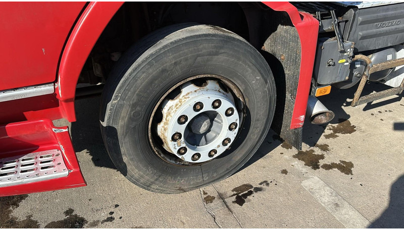 Tractor unit Volvo FM 340 (BELGIAN TRUCK / PERFECT CONDITION / GOOD TYRES / 460.000 KM): picture 8 Tractor unit Volvo FM 340 (BELGIAN TRUCK / PERFECT CONDITION / GOOD TYRES / 460.000 KM): picture 8
