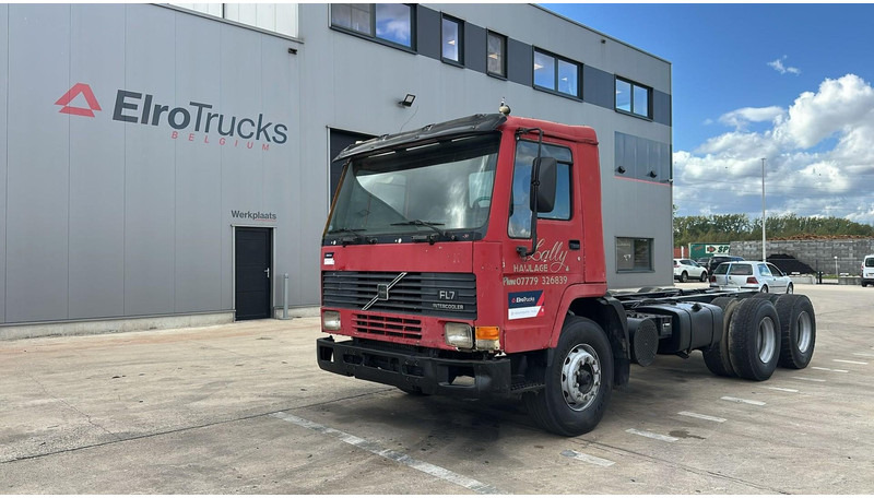 Volvo FL 7 - 260 (6X4 / LAMES / POMPE MANUELLE / MANUAL PUMP / STEEL SUSP.) - Cab chassis truck: picture 1 Volvo FL 7 - 260 (6X4 / LAMES / POMPE MANUELLE / MANUAL PUMP / STEEL SUSP.) - Cab chassis truck: picture 1