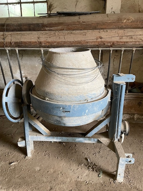- Concrete mixer: picture 1 - Concrete mixer: picture 1