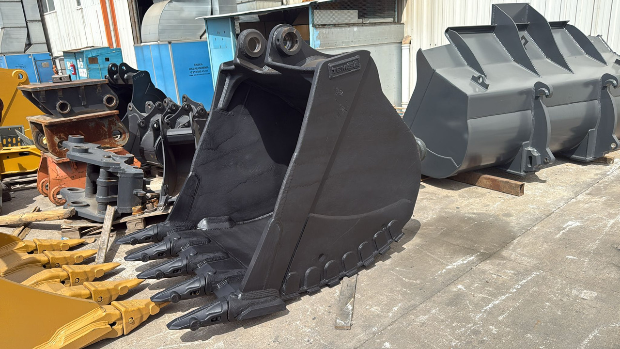 35-40tons Bucket - Excavator bucket for Crawler excavator: picture 1 35-40tons Bucket - Excavator bucket for Crawler excavator: picture 1