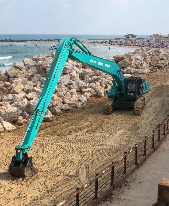 Galen Kobelco SK500 - Boom for Excavator: picture 3 Galen Kobelco SK500 - Boom for Excavator: picture 3