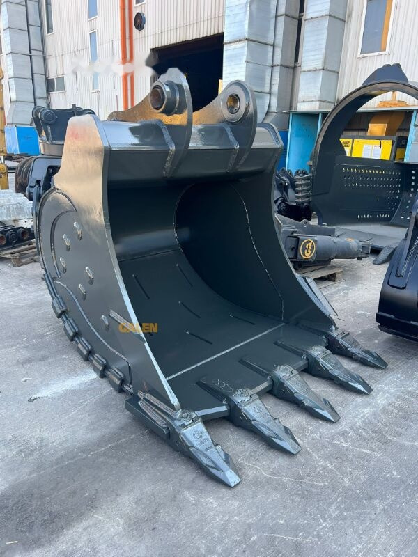 Komatsu PC350 Heavy Duty Bucket - Excavator bucket: picture 1 Komatsu PC350 Heavy Duty Bucket - Excavator bucket: picture 1