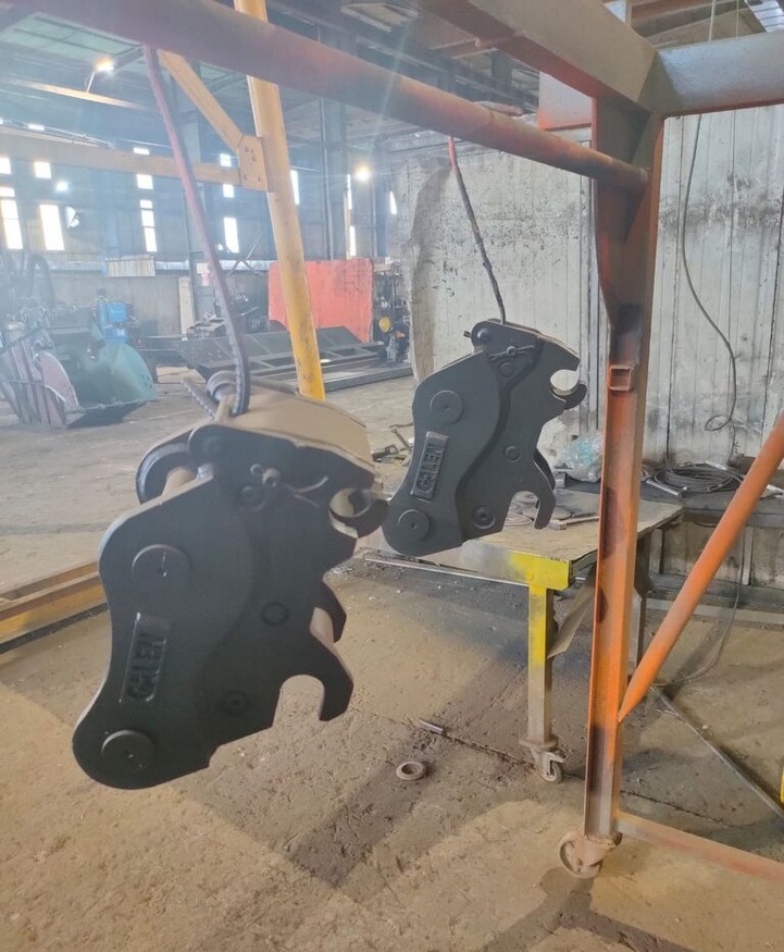 Sany SY35 - Quick coupler for Excavator: picture 1 Sany SY35 - Quick coupler for Excavator: picture 1