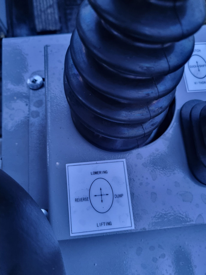 Wheel loader WCM-L2110e: picture 17 Wheel loader WCM-L2110e: picture 17