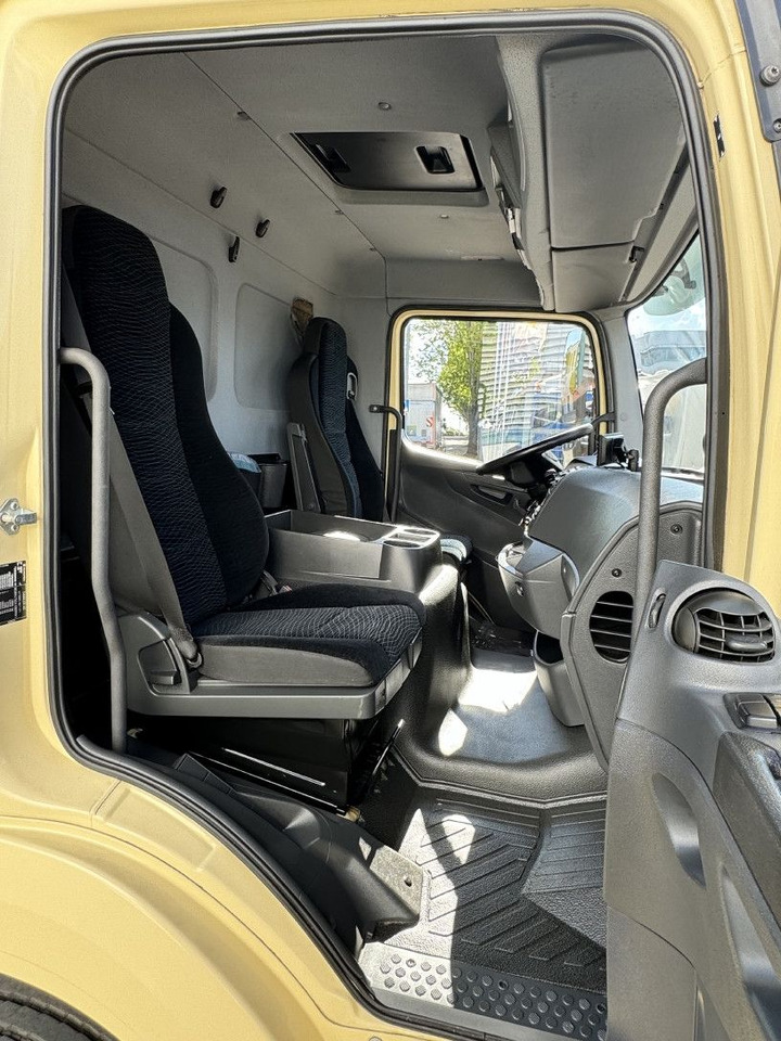 Refrigerator truck Mercedes-Benz Atego 1323L 4-Fleisch-Rohrbahnen TK T600R ATM: picture 19