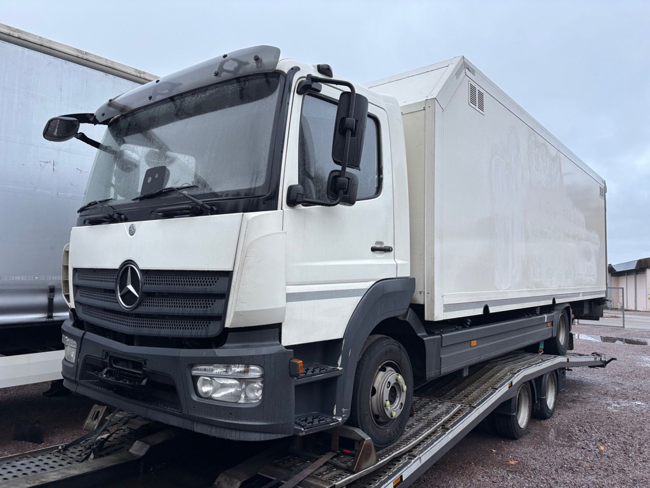 Mercedes-Benz Atego III 1223L, Klima, LBW, Turbolader defekt - Box truck: picture 1 Mercedes-Benz Atego III 1223L, Klima, LBW, Turbolader defekt - Box truck: picture 1