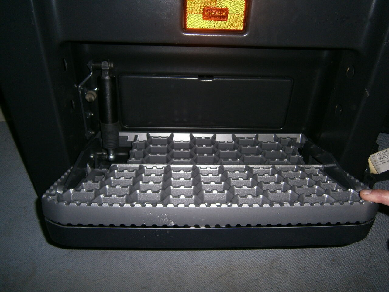 Scania NGS - Footstep for Truck: picture 2 Scania NGS - Footstep for Truck: picture 2