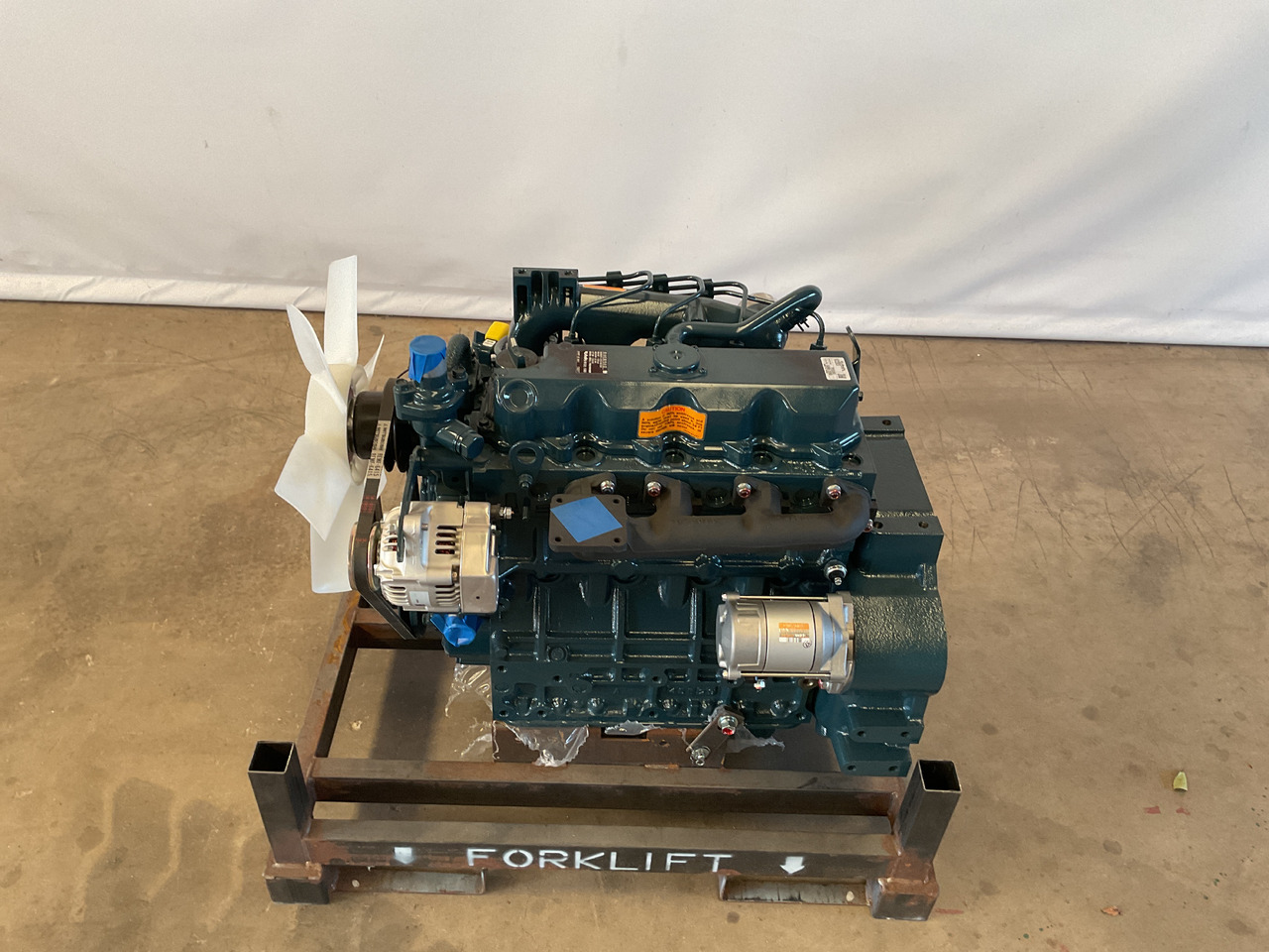 Kubota V2203-BG-ES03 - Engine: picture 2 Kubota V2203-BG-ES03 - Engine: picture 2