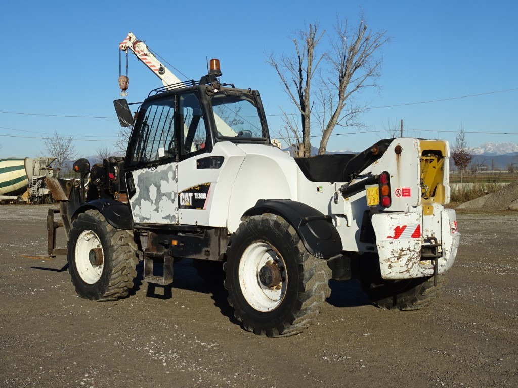 CATERPILLAR TH360B - Telescopic handler: picture 5 CATERPILLAR TH360B - Telescopic handler: picture 5