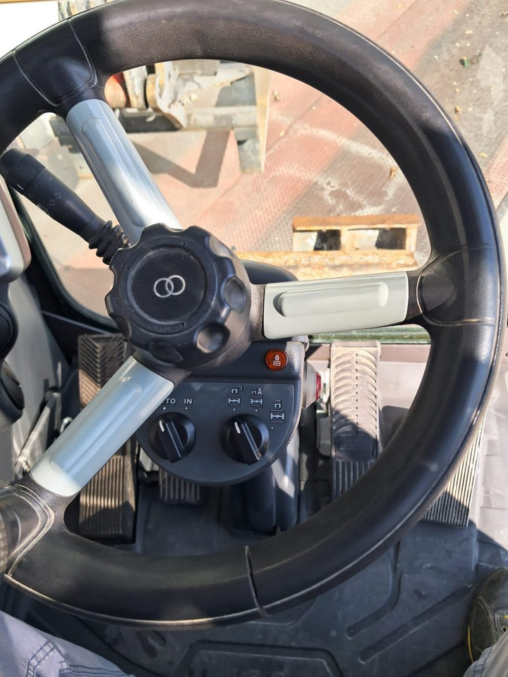 Wheel excavator MECALAC 12MTX: picture 12
