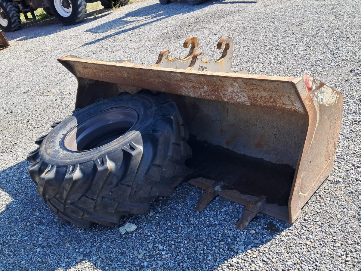 Wheel excavator MECALAC 12MTX: picture 19