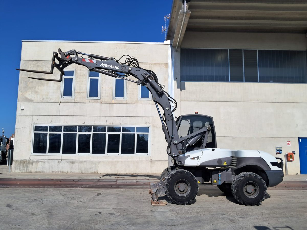 Wheel excavator MECALAC 12MTX: picture 6