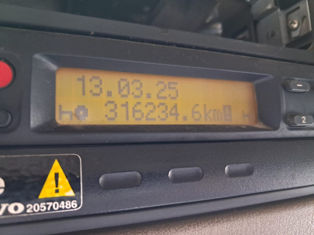 Mixer pump truck VOLVO FM 84R 440 SERMAC 4Z28: picture 8