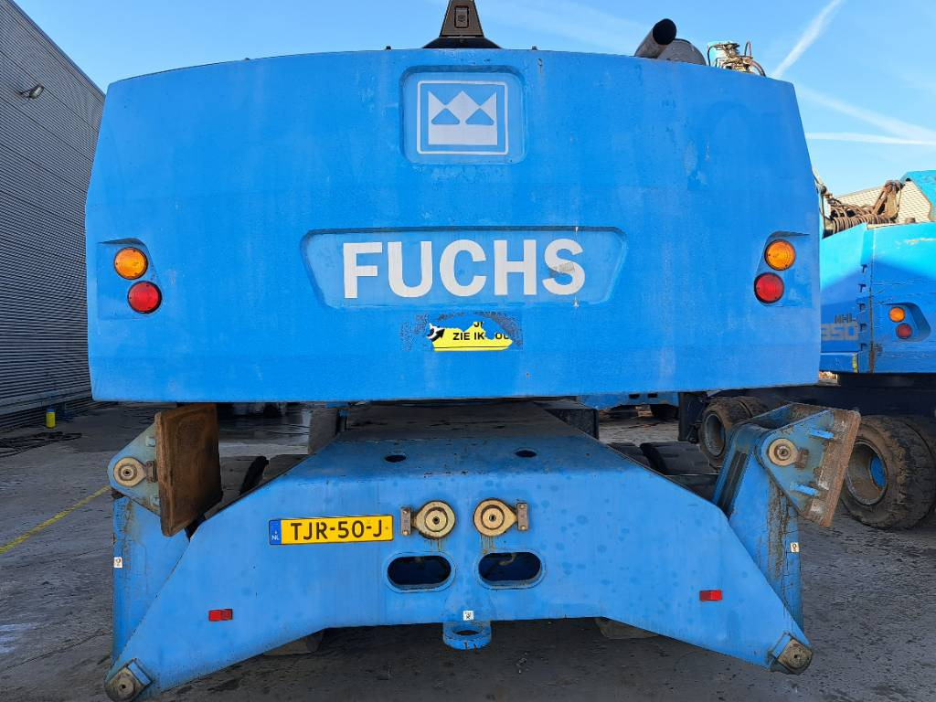 Waste/ Industry handler Fuchs MHL360D with low hour engine + grapple: picture 9
