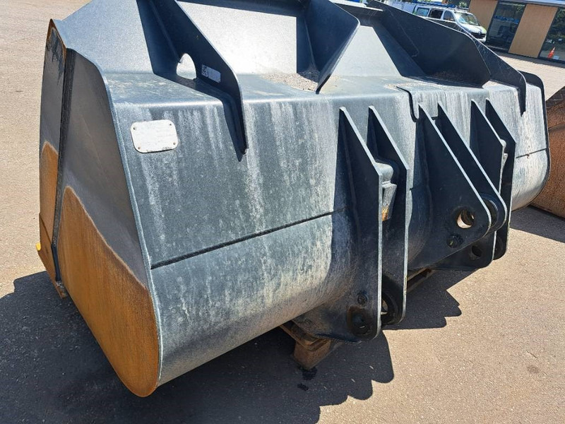 Wheel loader Hyundai HL940: picture 6