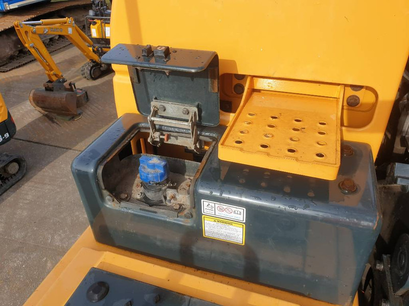 Wheel excavator Hyundai HW140: picture 11