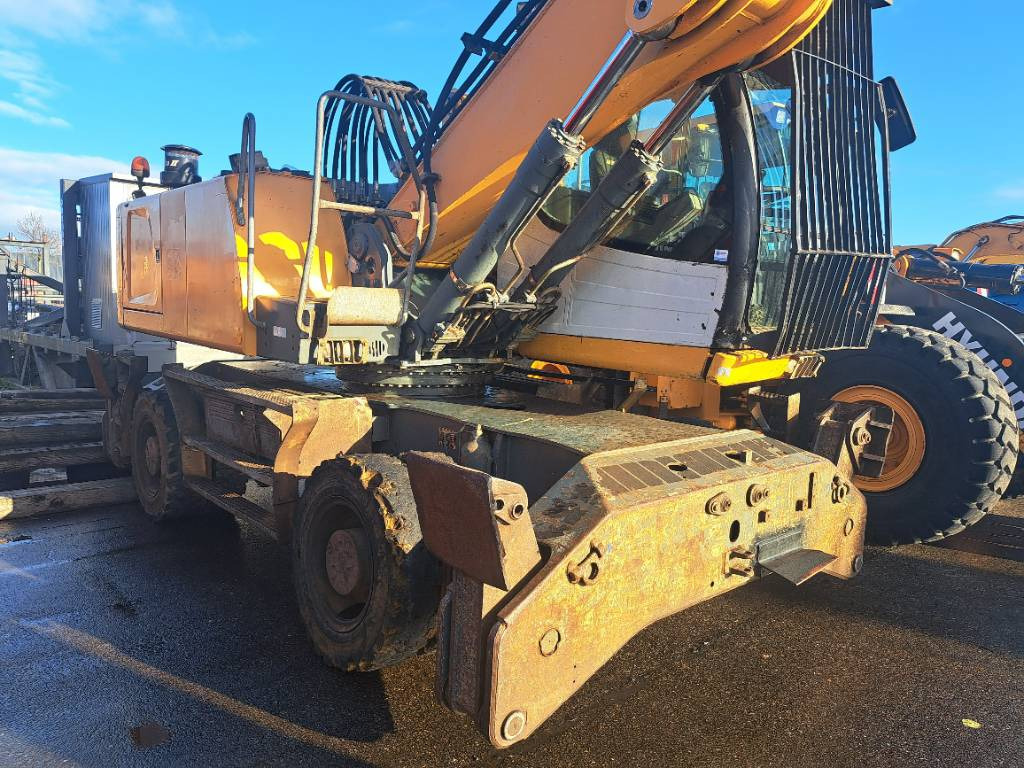 Liebherr LH30M Litronic - Waste/ Industry handler: picture 5 Liebherr LH30M Litronic - Waste/ Industry handler: picture 5