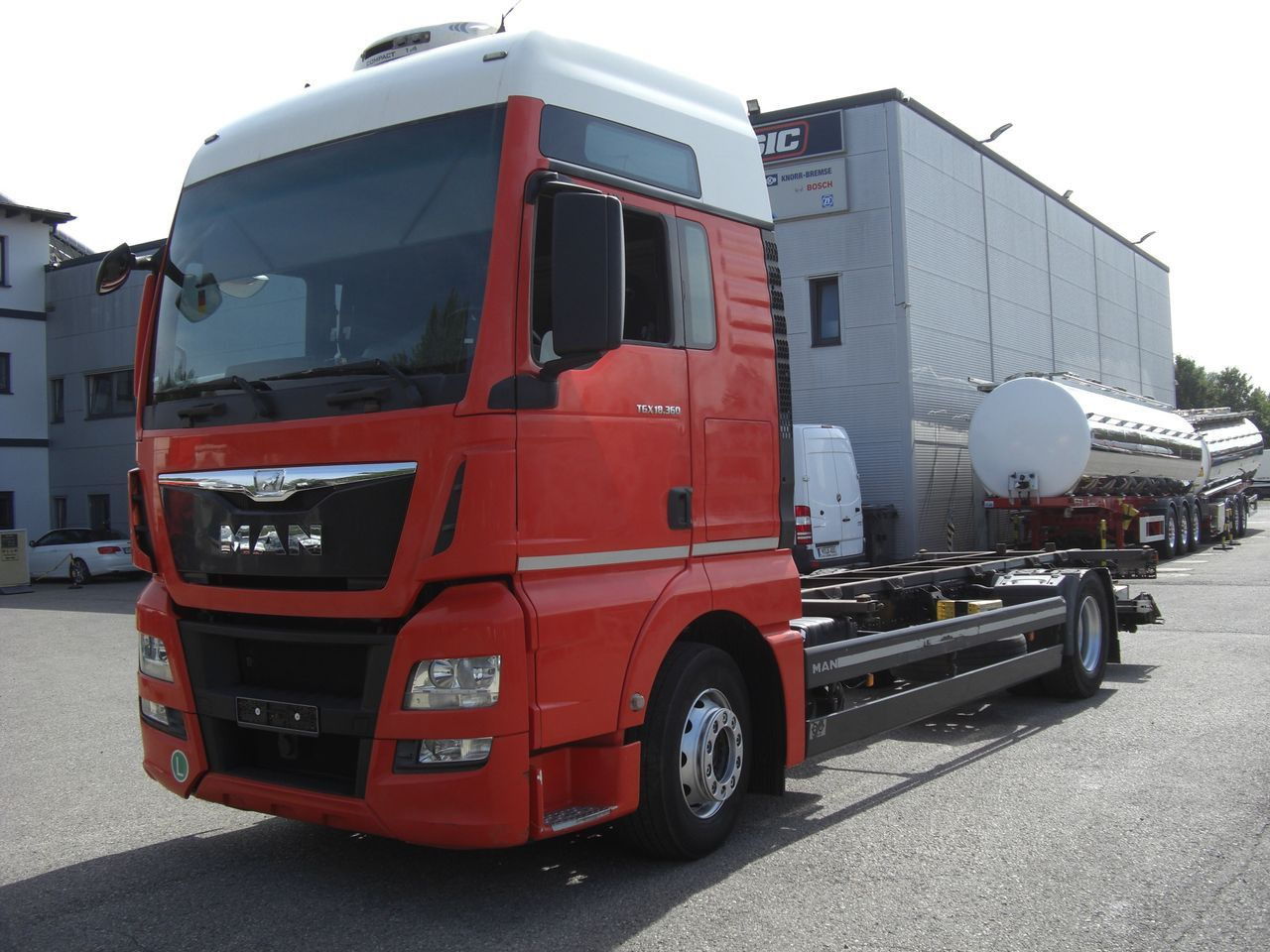 MAN 18360XXL TGX / LBW MAN 18360XXL TGX / LBW - Container transporter/ Swap body truck: picture 1 MAN 18360XXL TGX / LBW MAN 18360XXL TGX / LBW - Container transporter/ Swap body truck: picture 1