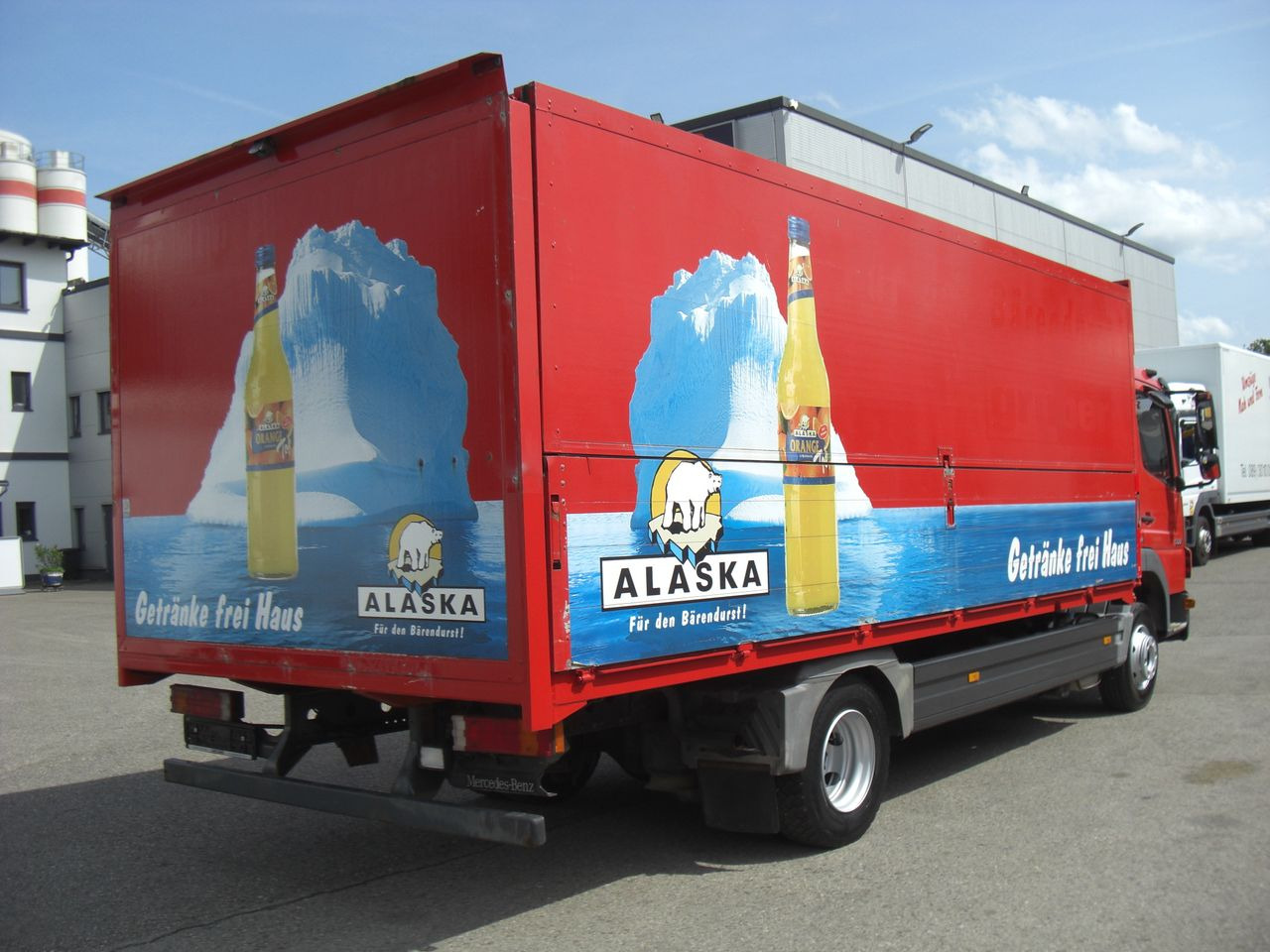 Mercedes-Benz 1222L AUTOMATIK - Beverage truck: picture 3 Mercedes-Benz 1222L AUTOMATIK - Beverage truck: picture 3