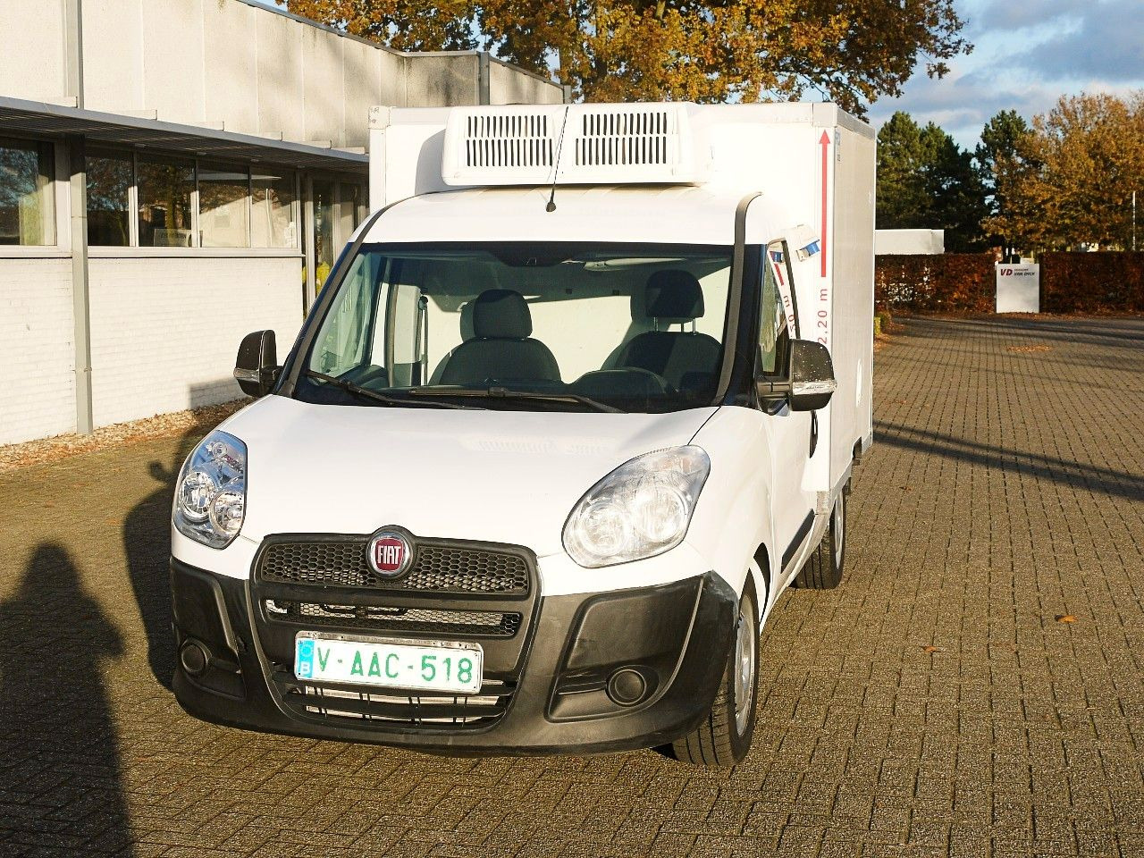 Fiat DOBLO 1.6 KUHLKOFFER CARRIER XARIOS -20 / AIRCO - Refrigerated van: picture 4 Fiat DOBLO 1.6 KUHLKOFFER CARRIER XARIOS -20 / AIRCO - Refrigerated van: picture 4