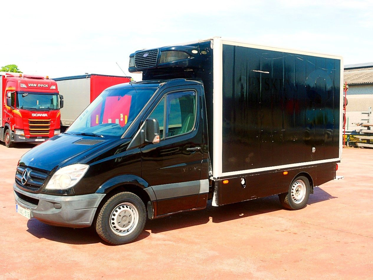 Mercedes-Benz 319 SPRINTER V6 KUHLKOFFER CARRIER PULSOR 600 MT - Refrigerated van: picture 4 Mercedes-Benz 319 SPRINTER V6 KUHLKOFFER CARRIER PULSOR 600 MT - Refrigerated van: picture 4