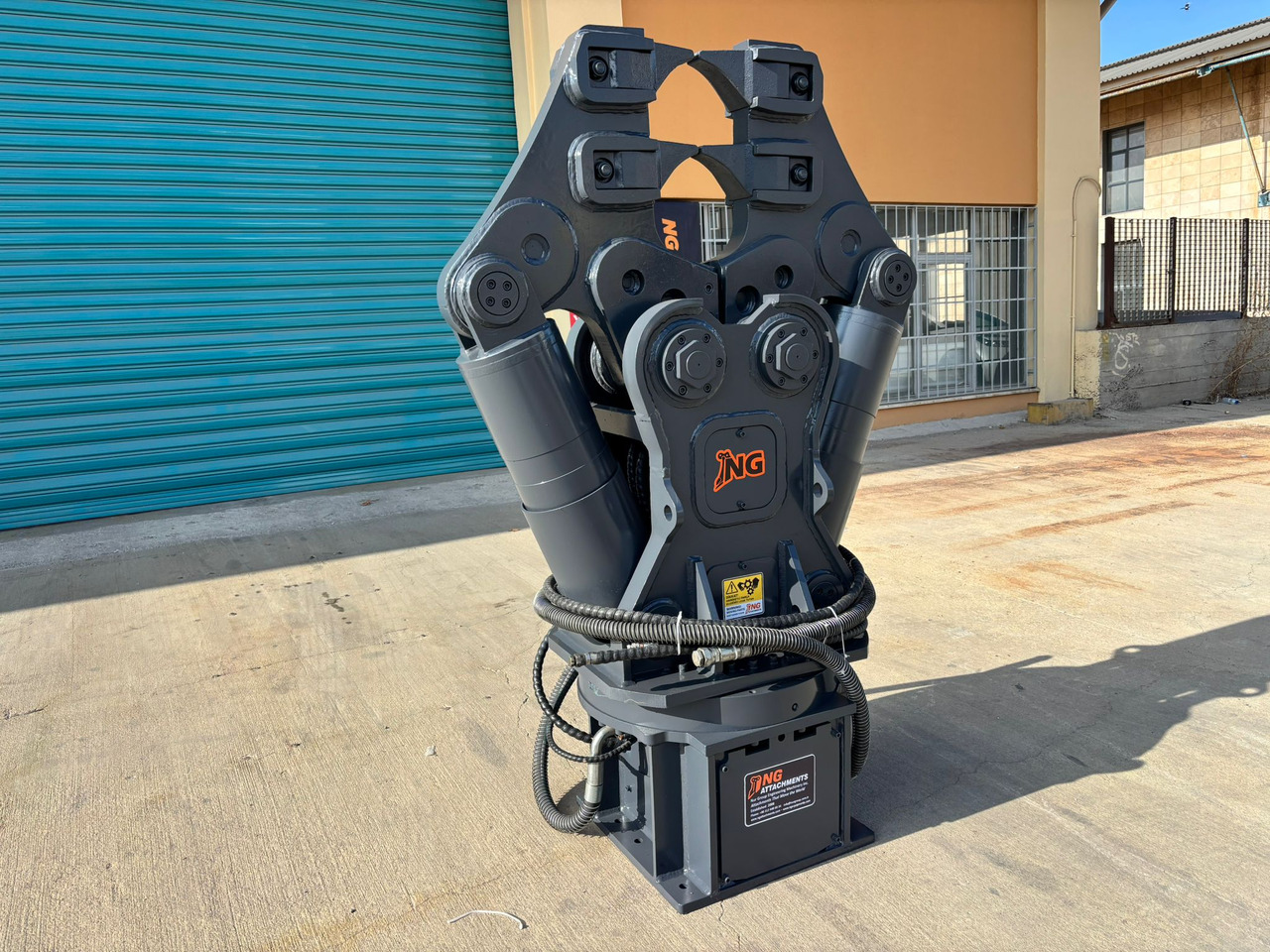 HYDRAULIC DEMOLITION SHEARS - STOCK - Demolition shears for Excavator: picture 2 HYDRAULIC DEMOLITION SHEARS - STOCK - Demolition shears for Excavator: picture 2