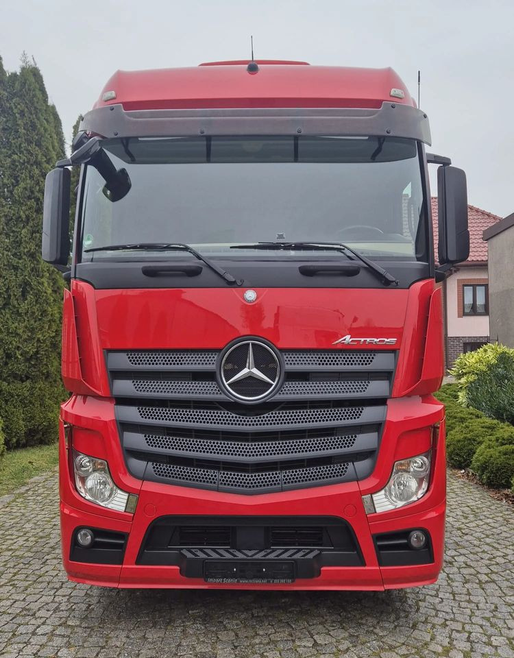 Mercedes-Benz 1845 - Tractor unit: picture 2 Mercedes-Benz 1845 - Tractor unit: picture 2