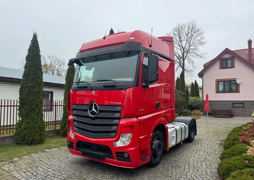 Mercedes-Benz 1845 - Tractor unit: picture 1 Mercedes-Benz 1845 - Tractor unit: picture 1