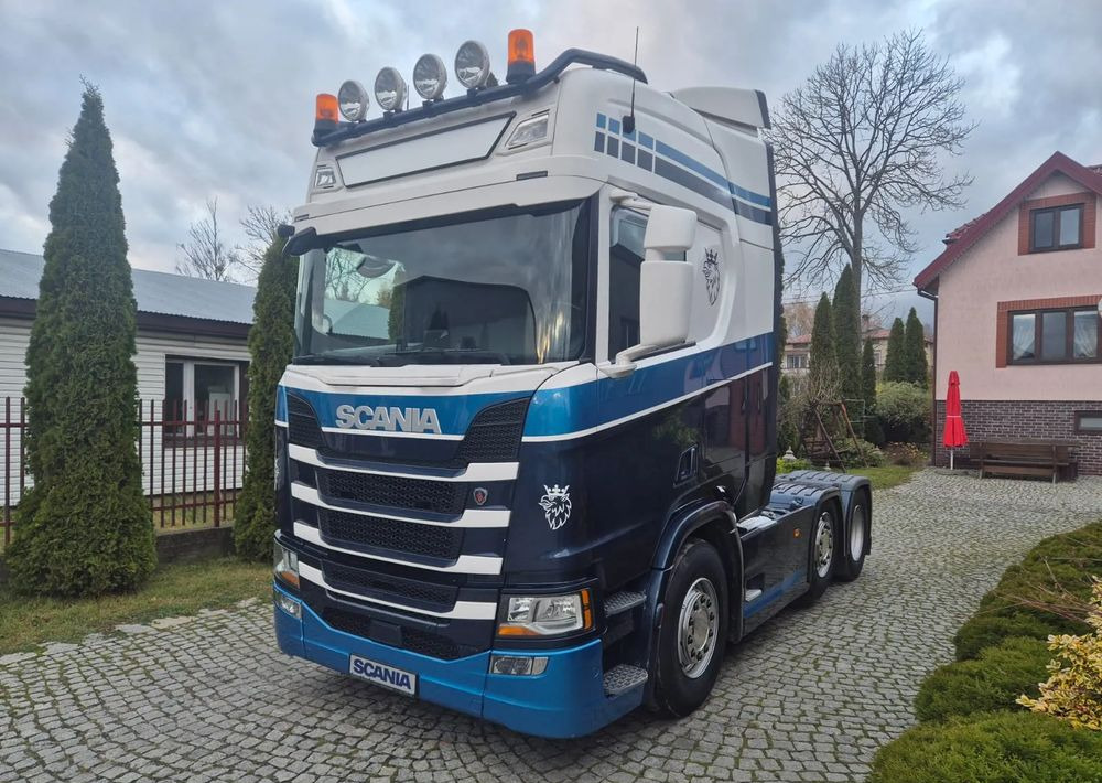 Scania R450 - Tractor unit: picture 1 Scania R450 - Tractor unit: picture 1