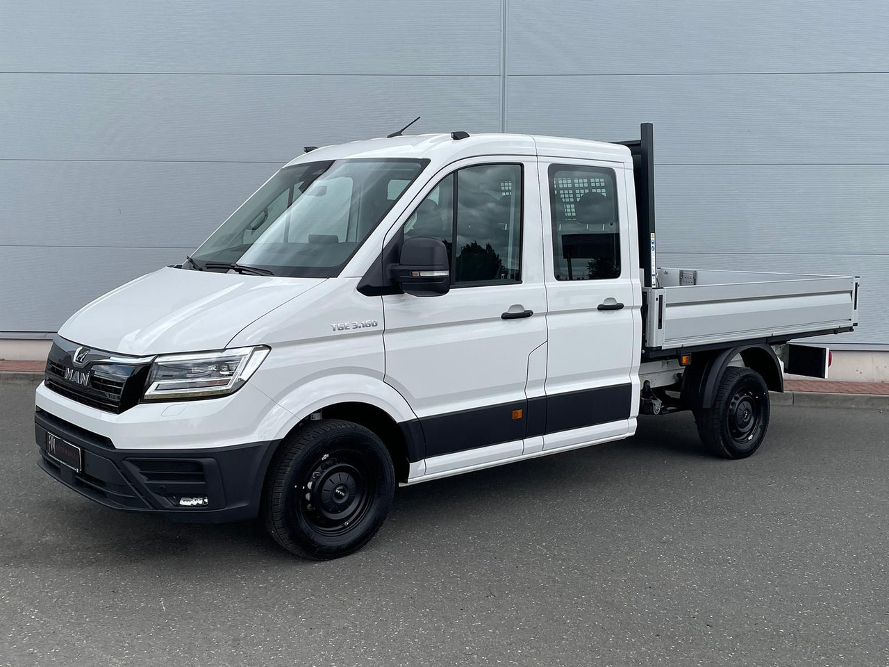 MAN TGE 3.160 Pritsche DOKA MR HECK AHK 3.5t ACC NAV - Car: picture 1 MAN TGE 3.160 Pritsche DOKA MR HECK AHK 3.5t ACC NAV - Car: picture 1