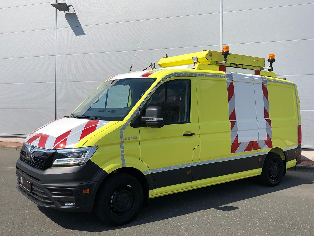 MAN TGE 3.180 L3H2 BF 4 BEGLEITFAHRZEUG ACC LED NAVI - Car: picture 1 MAN TGE 3.180 L3H2 BF 4 BEGLEITFAHRZEUG ACC LED NAVI - Car: picture 1