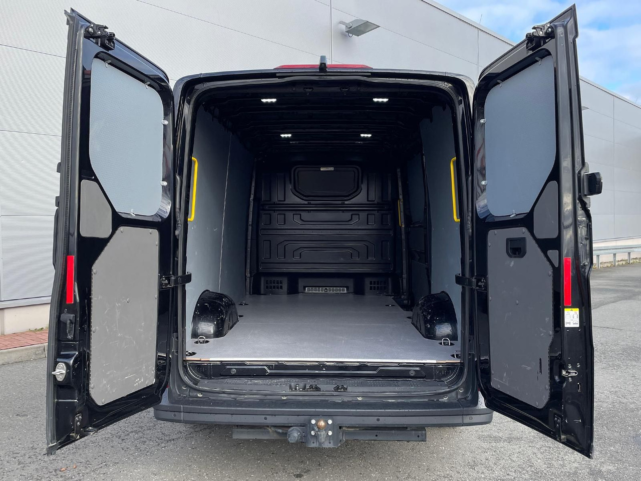 Car MAN TGE 3.180 L3H2 Kasten 4x4 AUTOM ACC NAV: picture 9